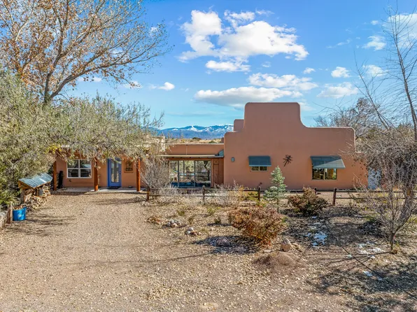 25 Loma Encantada, Santa Fe, NM 87506