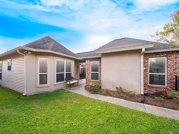 2nd image of 5448 Courtyard Dr