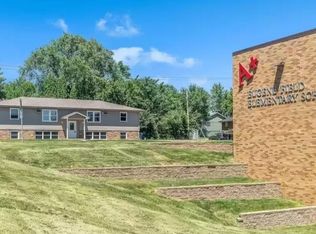 (Undisclosed Address), Sioux Falls, SD 57103