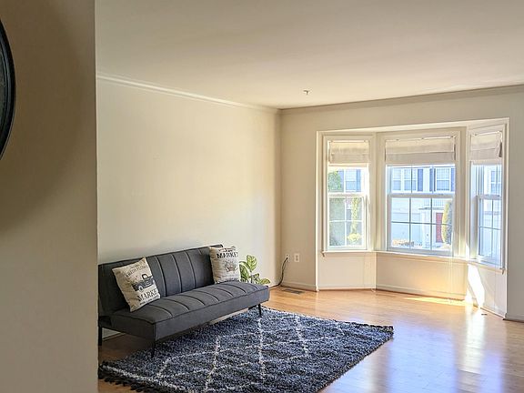 4th image of 753 Monet Dr