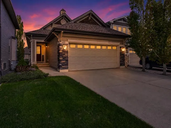 60 E Auburn Glen Grn SE, Calgary, AB T3M 0R2
