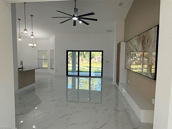 2nd image of 704 Cortez AVE