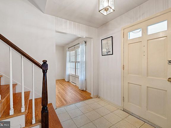 4th image of 3214 Romilly Rd