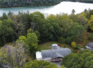 3238 Briar Hill Rd, Hartland, MI 48353