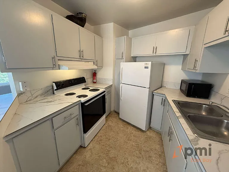 50 Carquinez Scenic Dr #4 — Photo 6