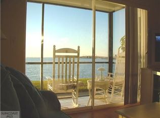 2566 Gary Cir APT 1, Dunedin, FL 34698