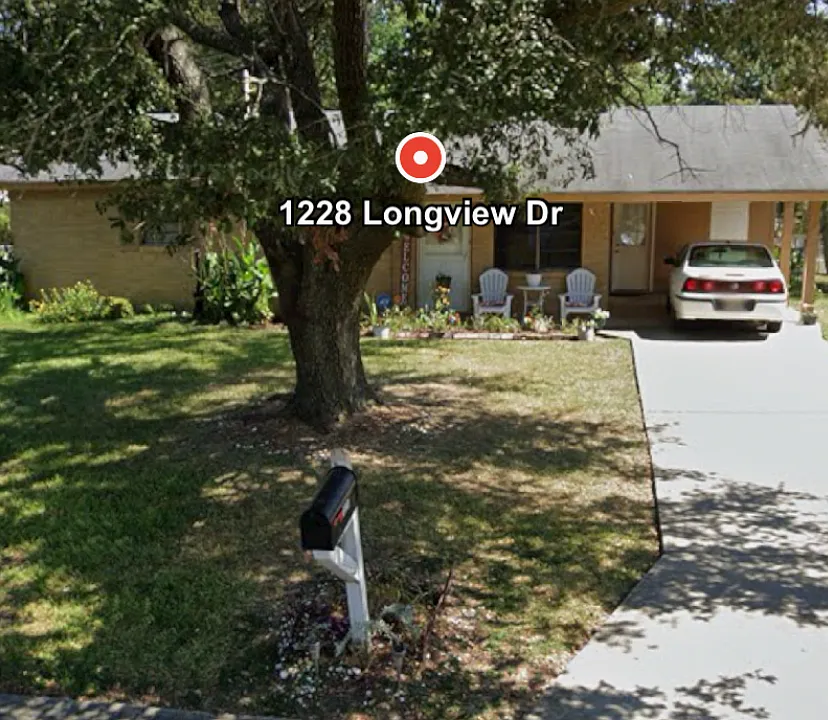 1228 Longview Dr