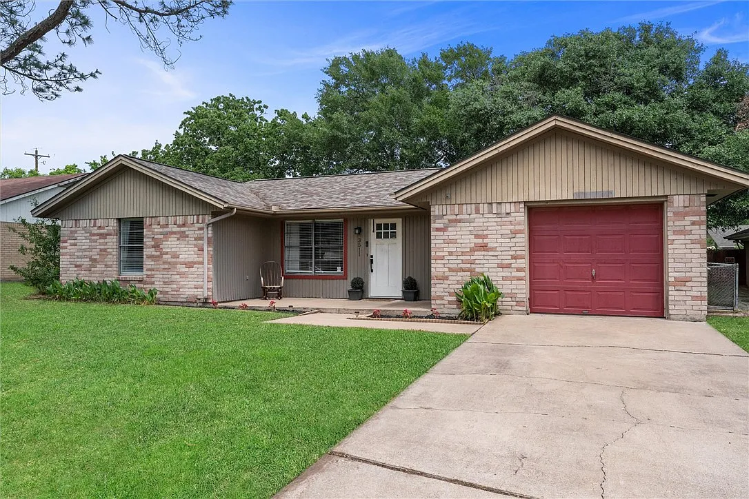 2 bed, 1118 sqft, $1,700 — Photo 3