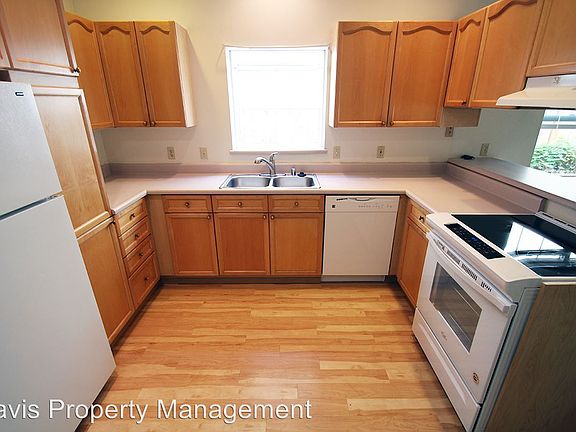 4th image of 9937 NE 134th Ct