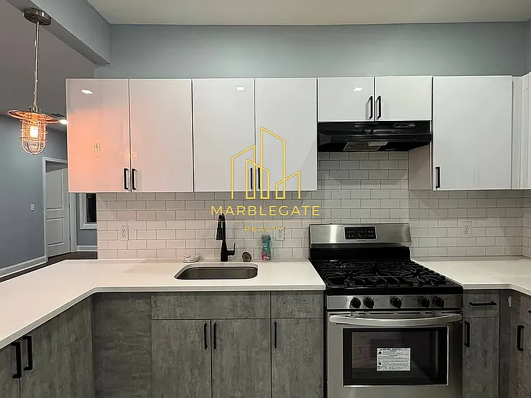 307 Broadway #77 — Photo 1