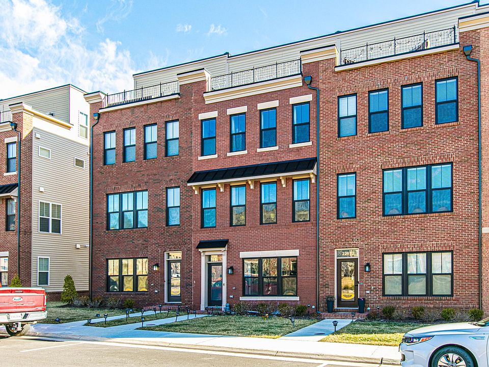 1st image of 22970 Clarence Walk Ter
