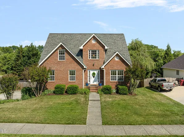 204 Lee Carter Dr, Johnson City, TN 37601
