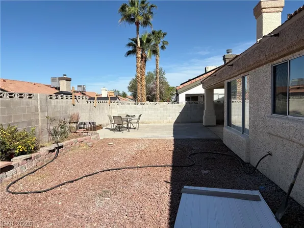 6620 Silver Penny Ave, Las Vegas, NV 89108