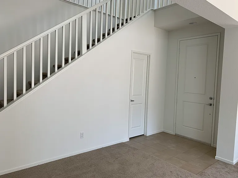 38505 Fairfield Hts — Photo 11