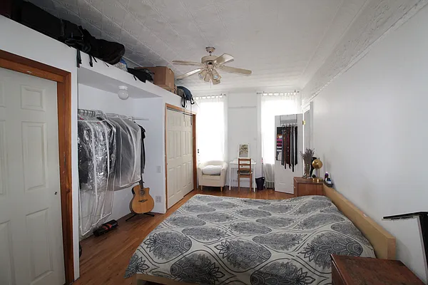 Rented by Compass | media 12