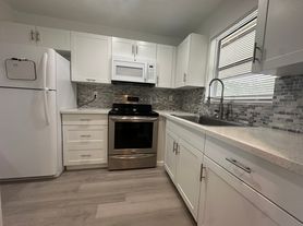 6061 Shakerwood Cir