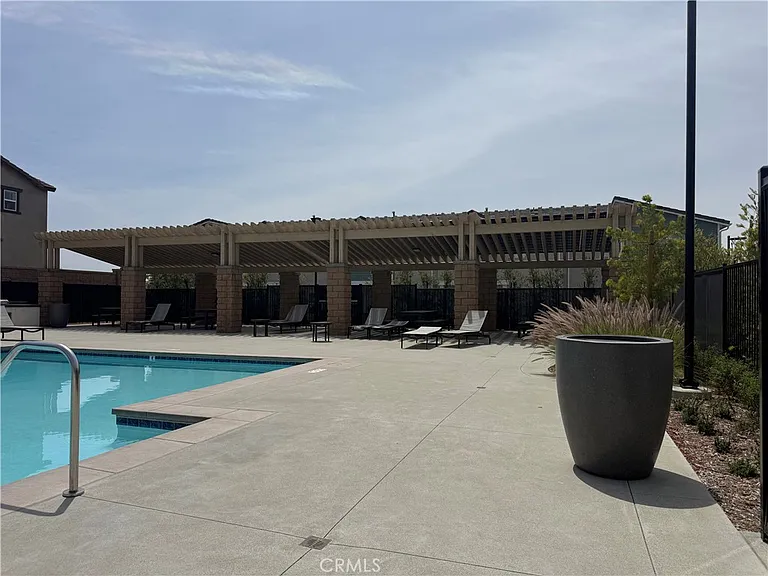 6331 Sierra Vista Ln — Photo 25