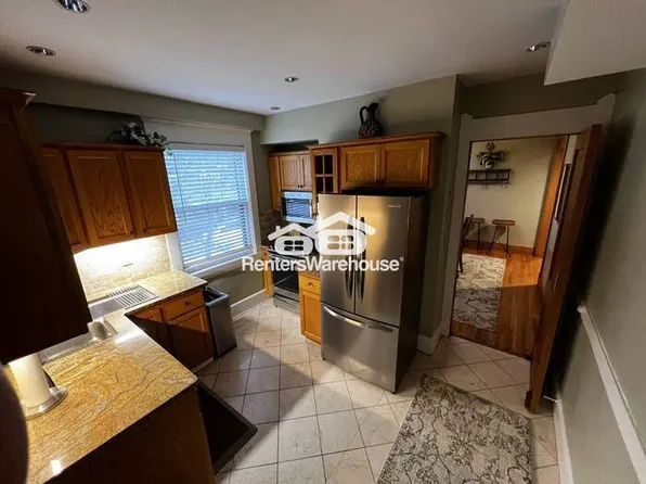 918 Goodrich Ave APT D, Saint Paul, MN 55105