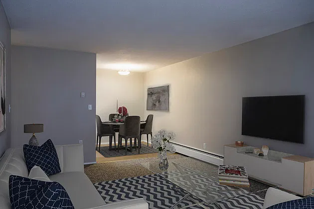Pandosy Square Apartments — Photo 2
