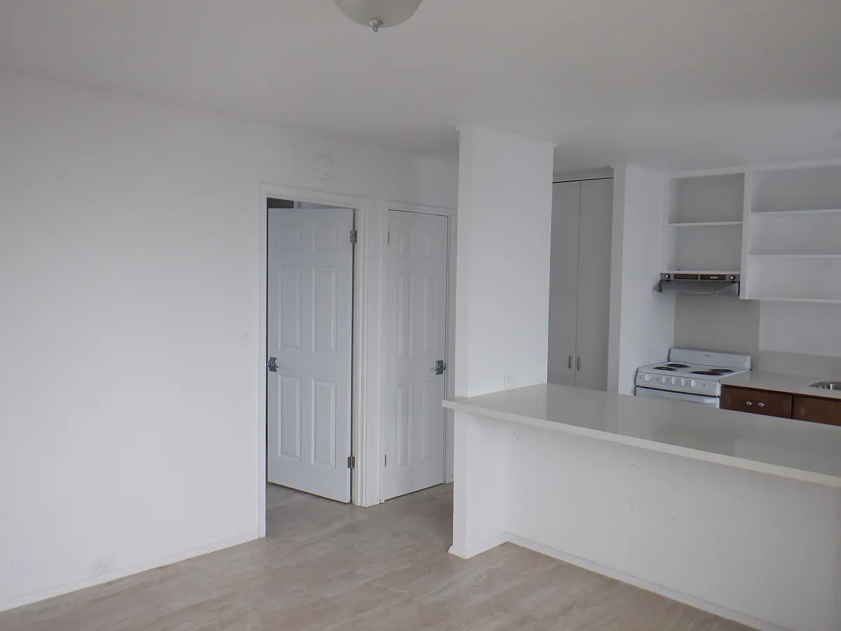 Building Photo - 963 Kilauea Ave #201