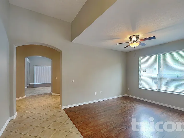 351 Fairmount Park Ct — Photo 3