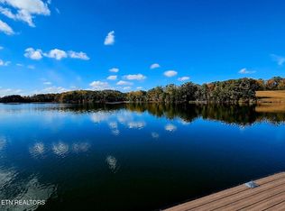 155 Pineberry Dr, Vonore, TN 37885