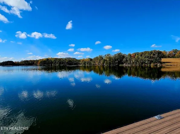 155 Pineberry Dr, Vonore, TN 37885