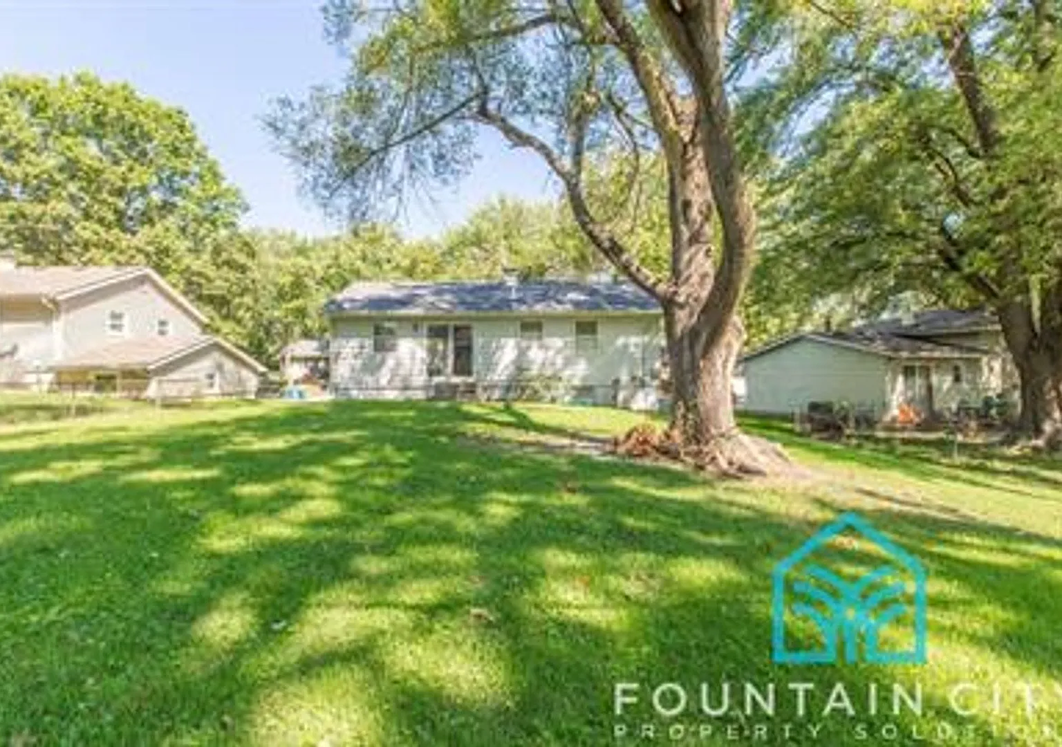 405 Hooke Ave — Photo 4