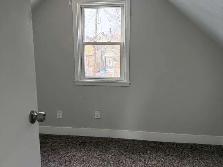 3028 W 104th St — Photo 9