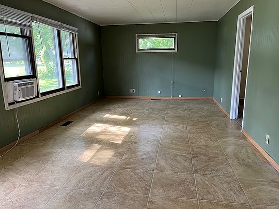 2nd image of 2220 E Market St #2222