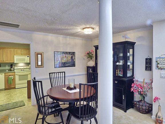 4th image of 3032 Camille Ln