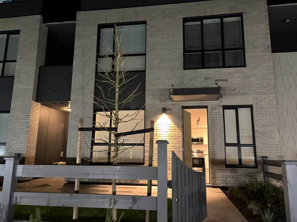 15777 85th Ave #114, Surrey, BC V4N 3G8