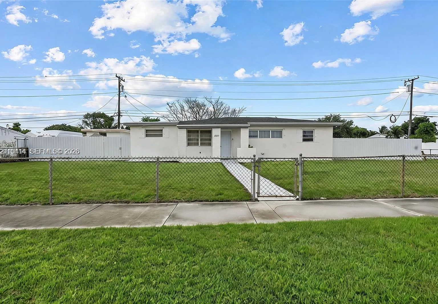 Myrtle Grove 1st Addn — Photo 1