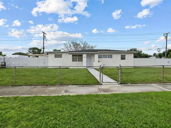 3330 NW 175th St, Miami Gardens, FL 33056
