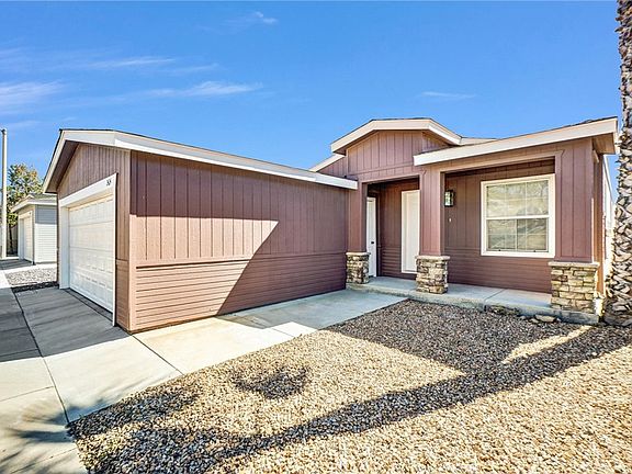 4th image of 2424 Sunset Ridge Dr