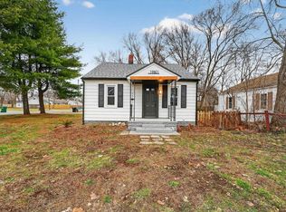 19801 Greenacre St, South Bend, IN 46637