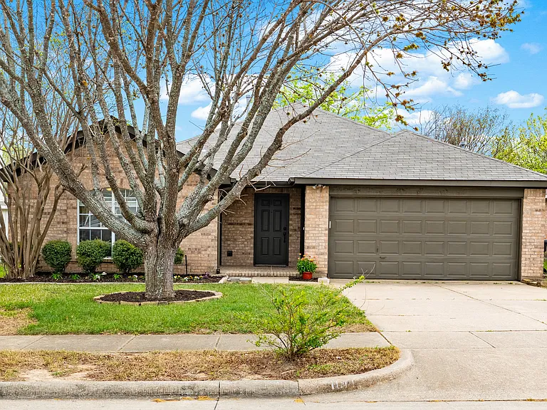 1011 Ridgecrest Dr — Photo 25