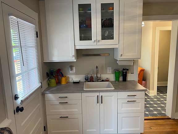 5th image of 9 W Clifford St #9