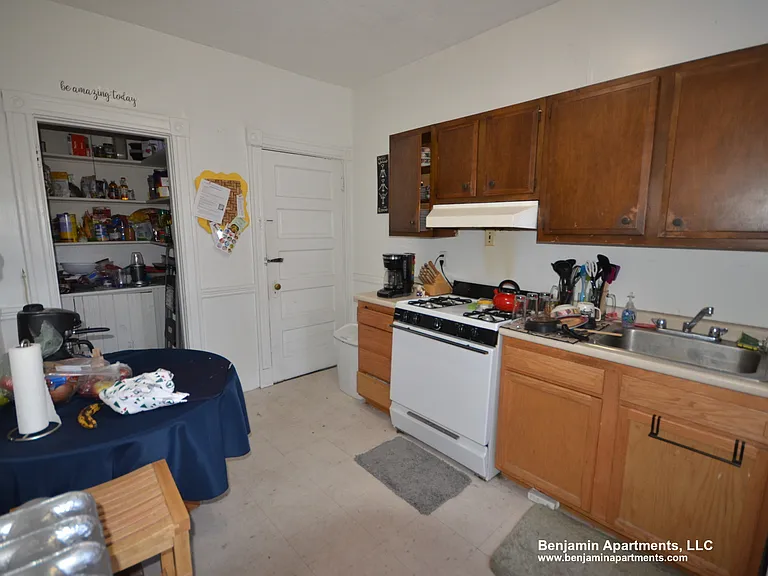 19 Mount Hood Rd #13 — Photo 4