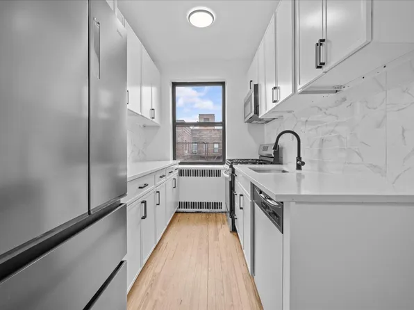 3015 Riverdale Avenue image 1 of 11