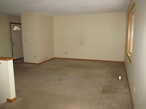 2nd image of 5667 Railroad Blvd