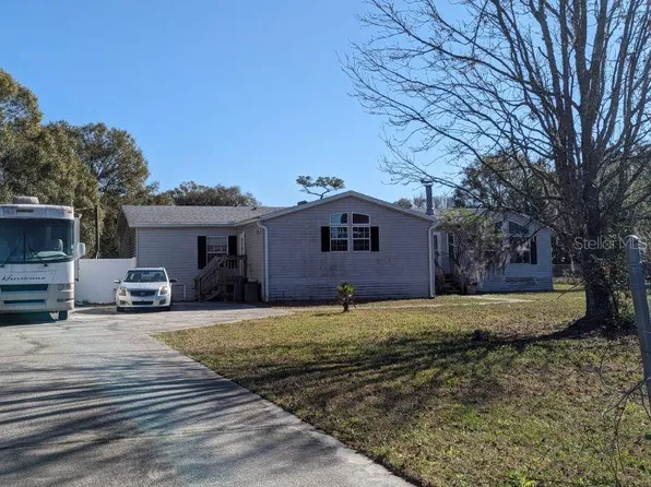 6532 Woodsman Dr, Zephyrhills, FL 33544