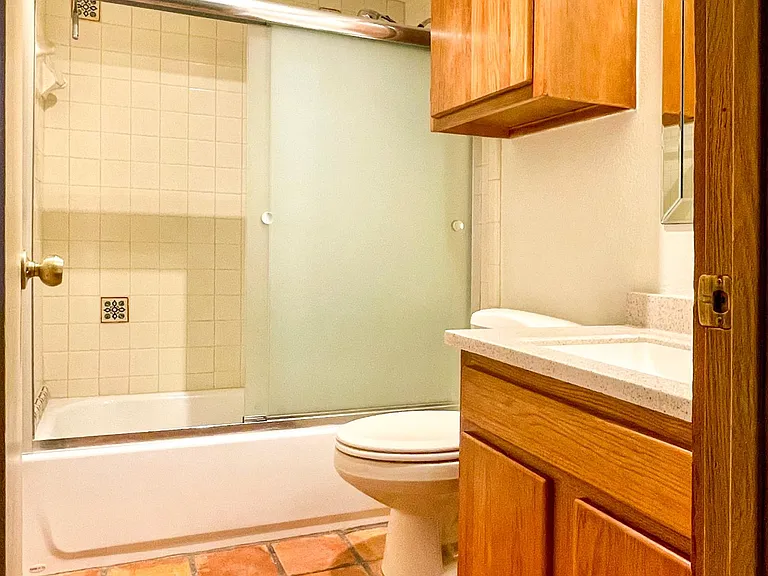 2600 W Zia Rd #L2 — Photo 18