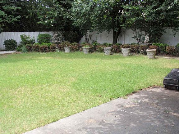 4th image of 2156 Vollintine Ave