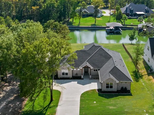 566 Clubhouse Dr, Corsicana, TX 75109