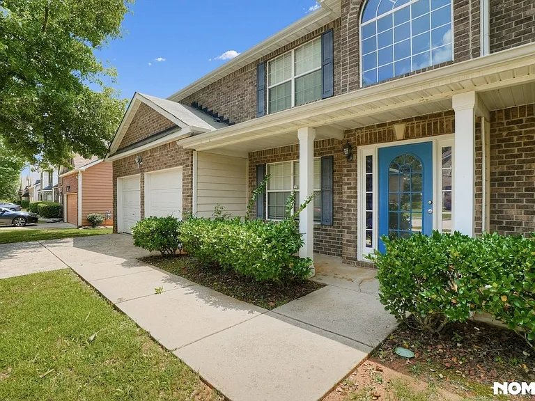 3693 Arminto Dr — Photo 3
