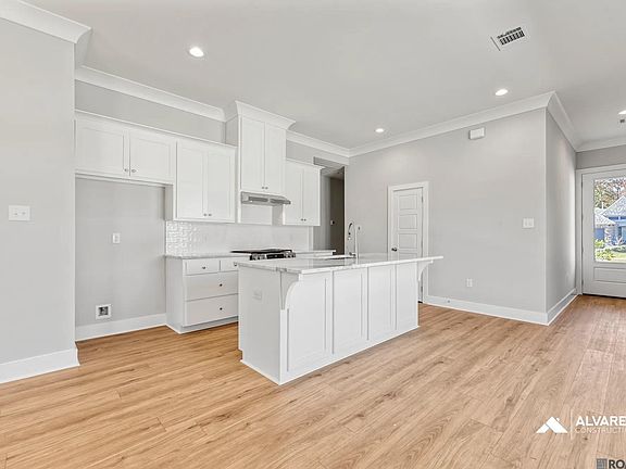 3rd image of 551 Turnstone Ave