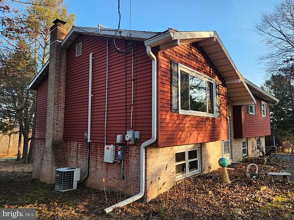 3rd image of 3734 Elizabethtown Rd
