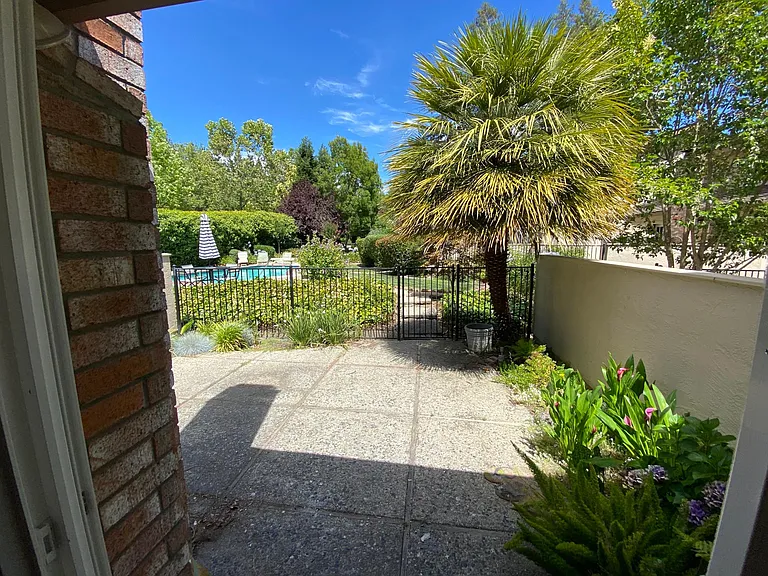 15 Tweed Ln — Photo 26