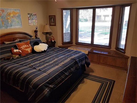 4th image of 2908 Oak Bend Dr